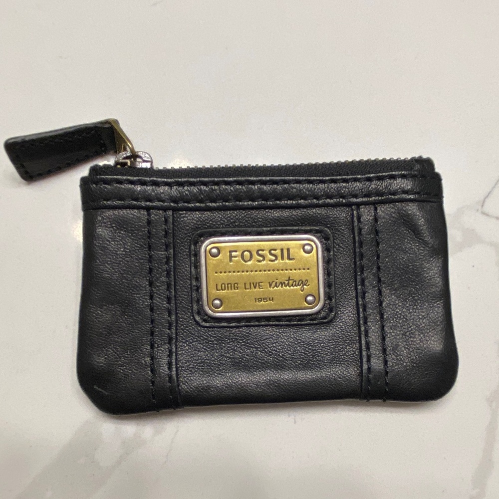 Fossil change purse